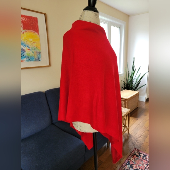 Red Cape Sweater - Picture 5 of 6